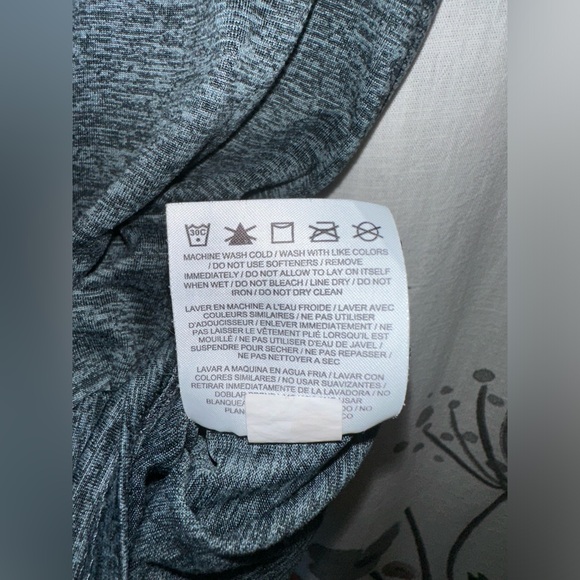 Nike Women’s Dri-Fit Gray Swoosh Short Sleeve Casual Activewear Shirt Size: L - Picture 7 of 7